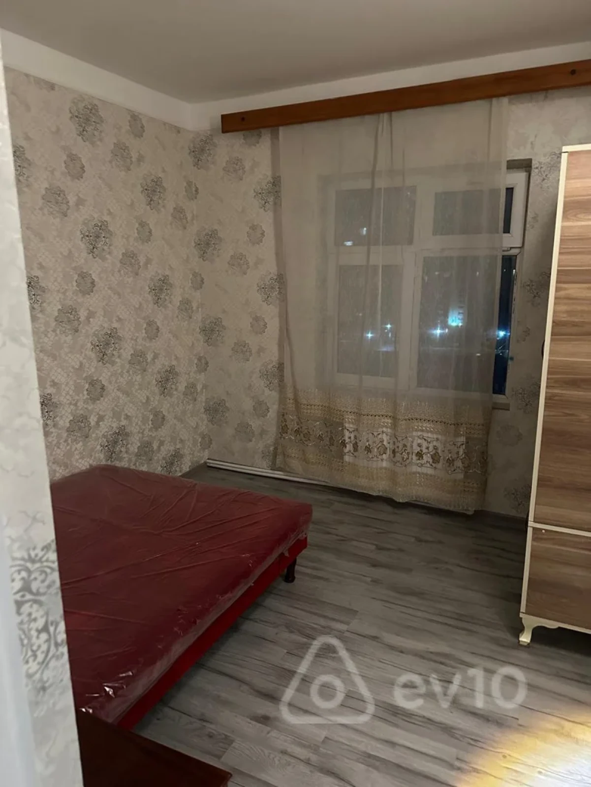 Kirayə verilir 3 otaqlı köhnə tikili 40 m²