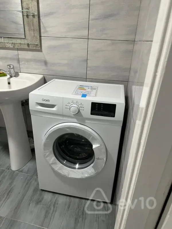 Kirayə verilir 3 otaqlı köhnə tikili 40 m²