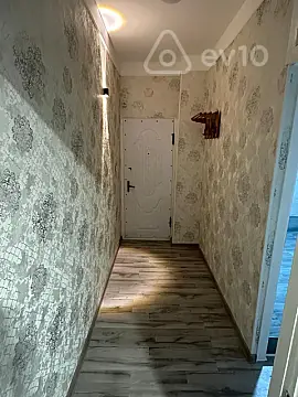 Kirayə verilir 3 otaqlı köhnə tikili 40 m²