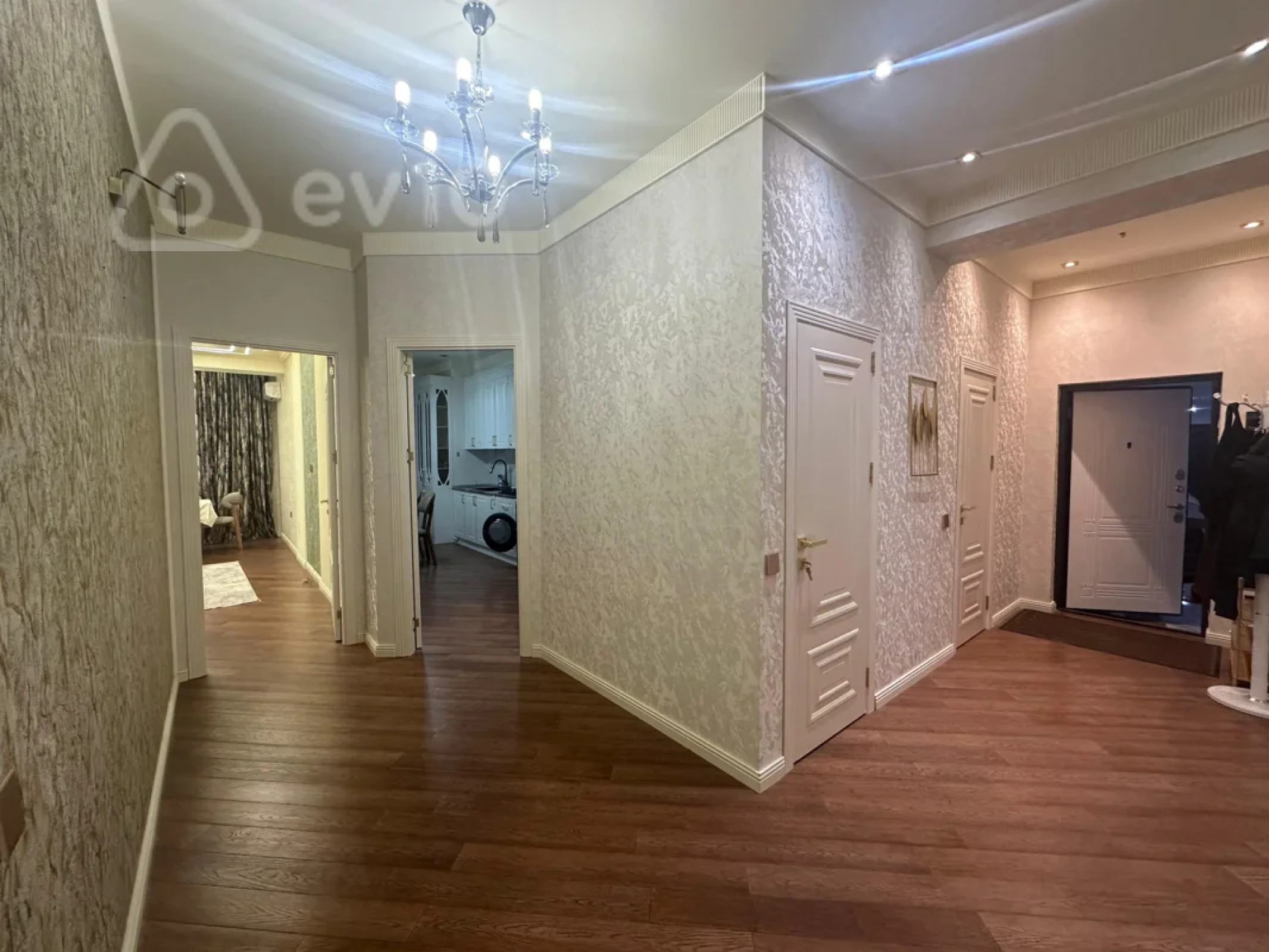 Kirayə verilir 3 otaqlı yeni tikili 110 m²