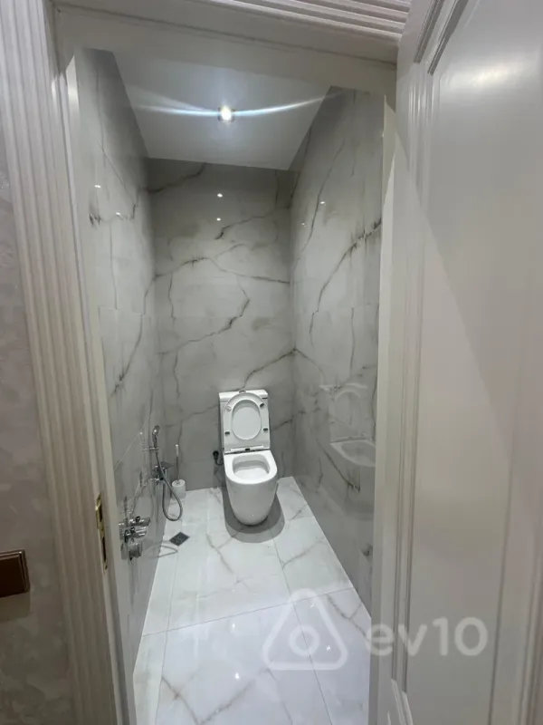 Kirayə verilir 3 otaqlı yeni tikili 110 m²