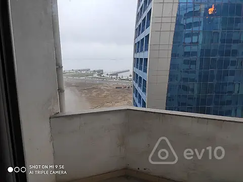 Kirayə verilir 3 otaqlı yeni tikili 156 m²