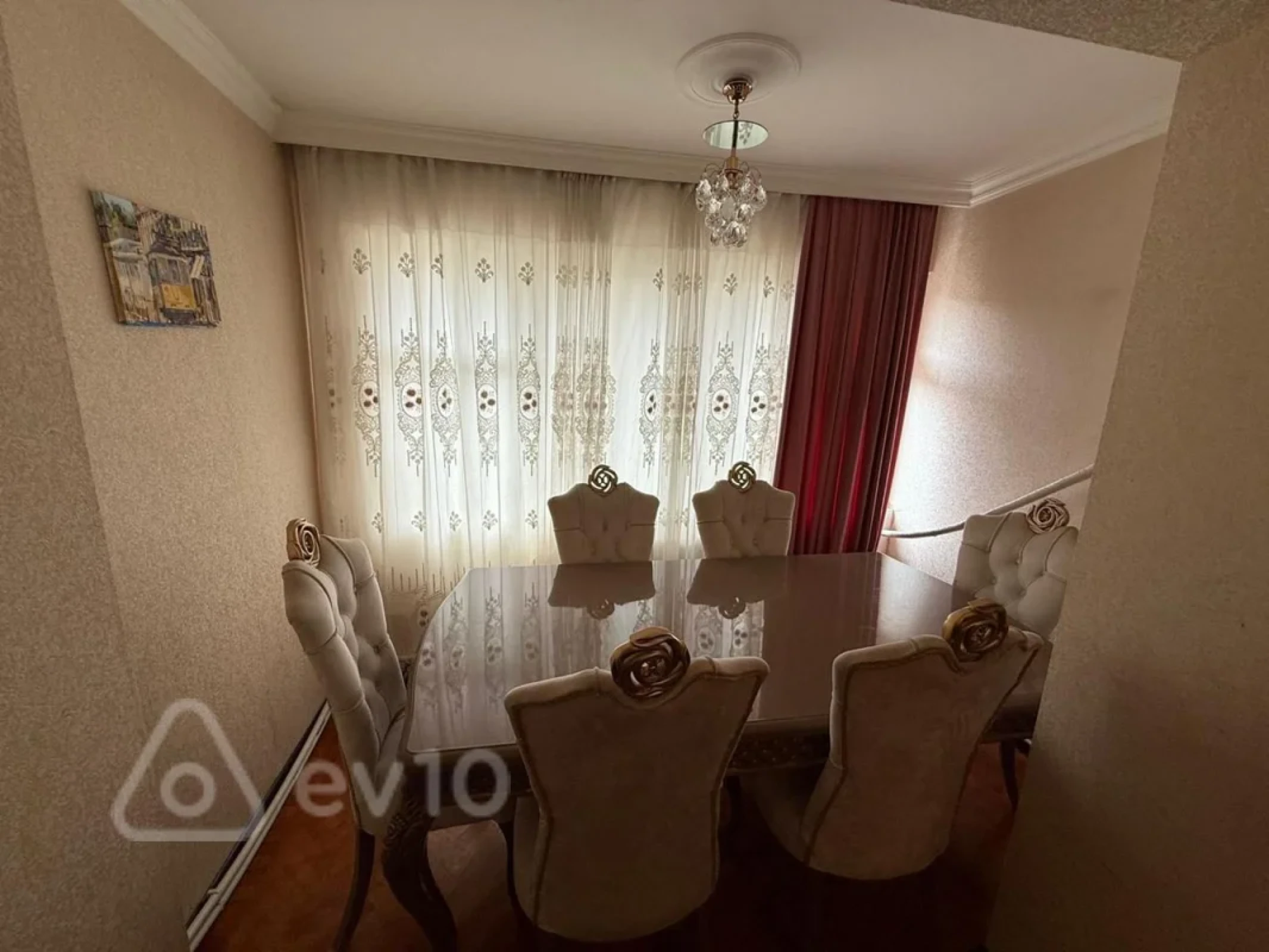 Kirayə verilir 3 otaqlı köhnə tikili 90 m²