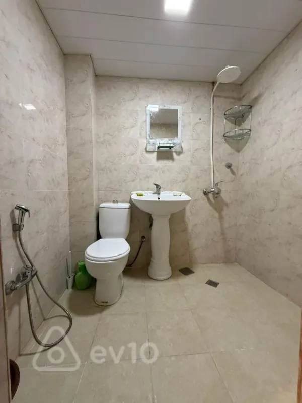 Kirayə verilir 3 otaqlı köhnə tikili 90 m²