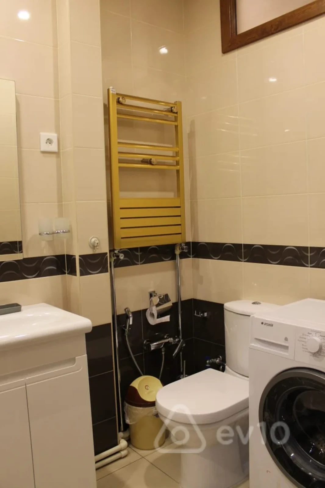 Kirayə verilir 2 otaqlı köhnə tikili 55 m²