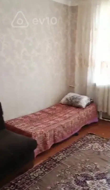 Kirayə verilir 1 otaqlı köhnə tikili 35 m²