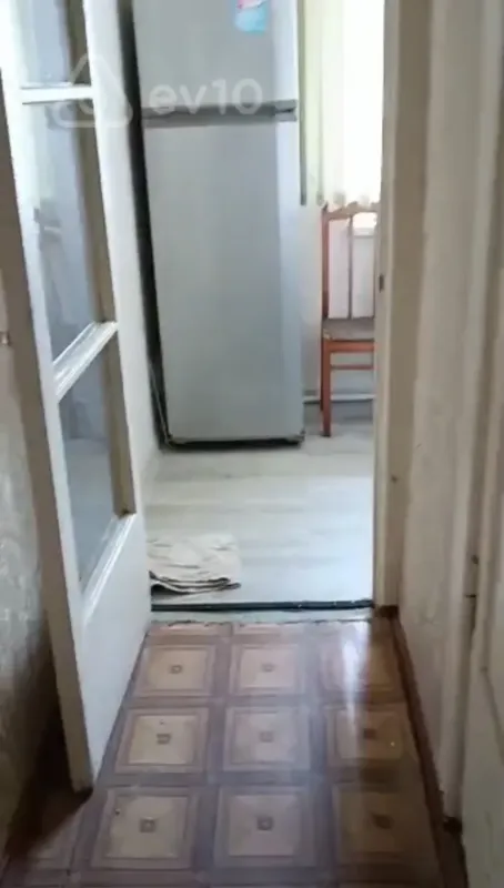 Kirayə verilir 1 otaqlı köhnə tikili 35 m²