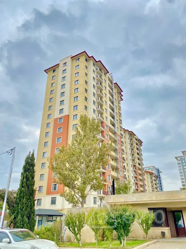 Kirayə verilir 3 otaqlı yeni tikili 85 m²