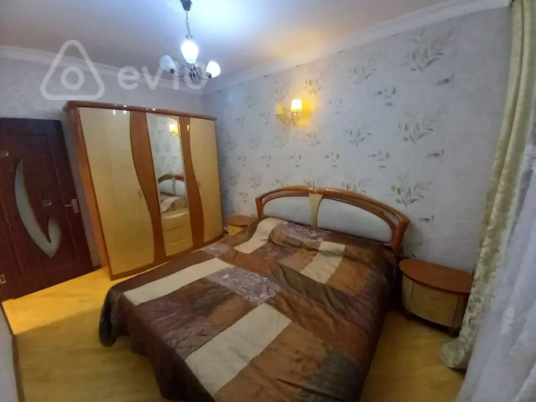 Kirayə verilir 3 otaqlı yeni tikili 75 m²