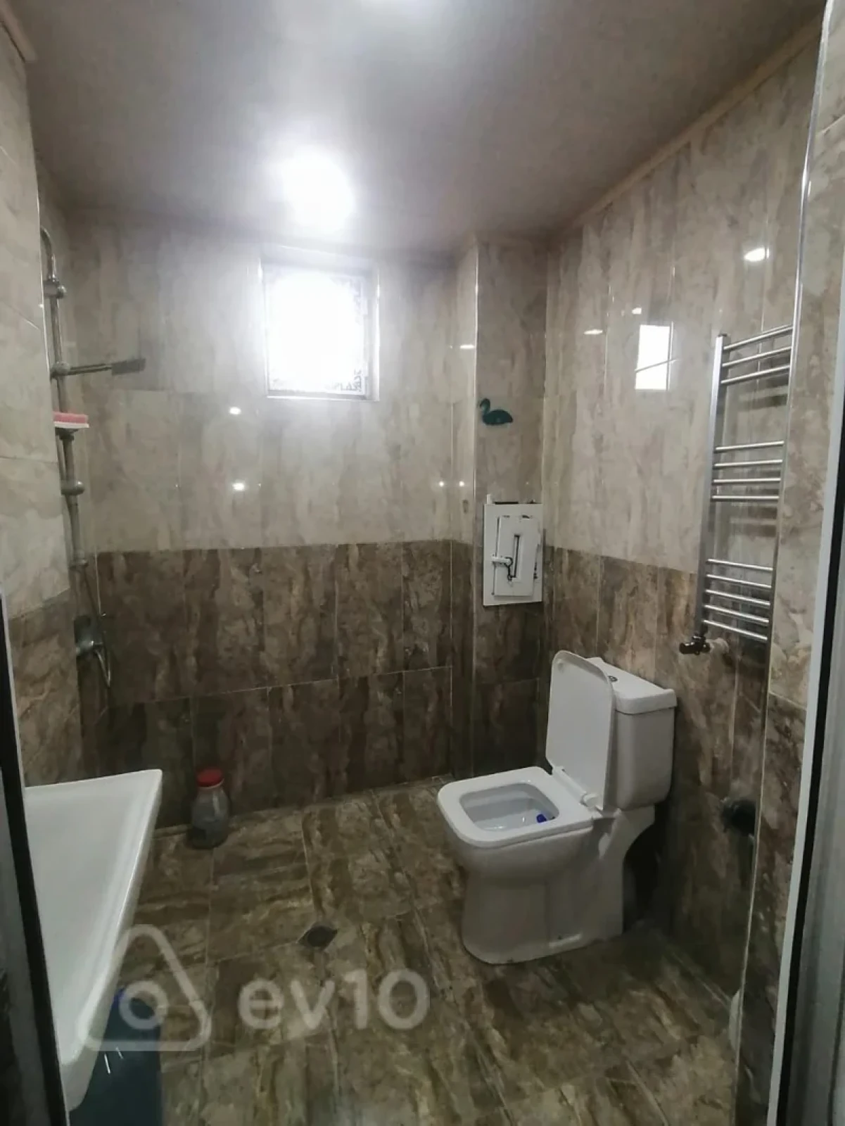 Kirayə verilir 3 otaqlı köhnə tikili 78 m²