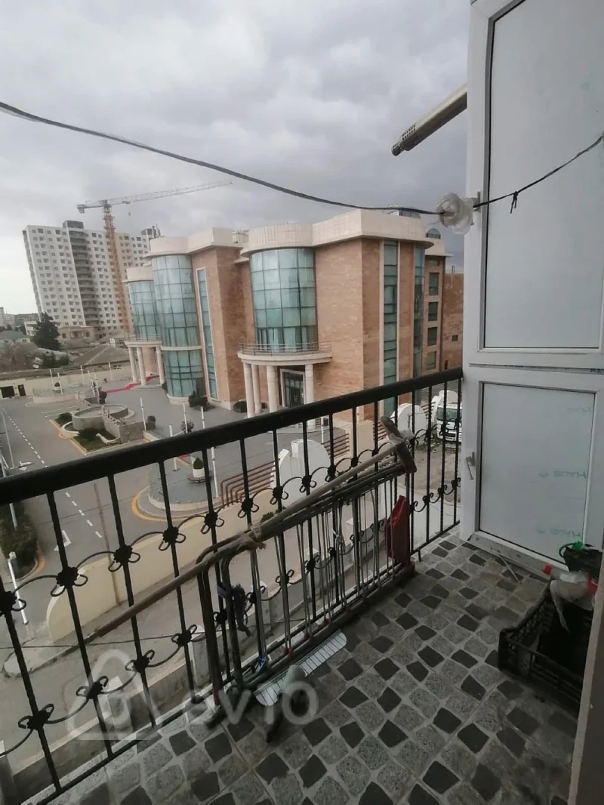 Kirayə verilir 3 otaqlı köhnə tikili 78 m²