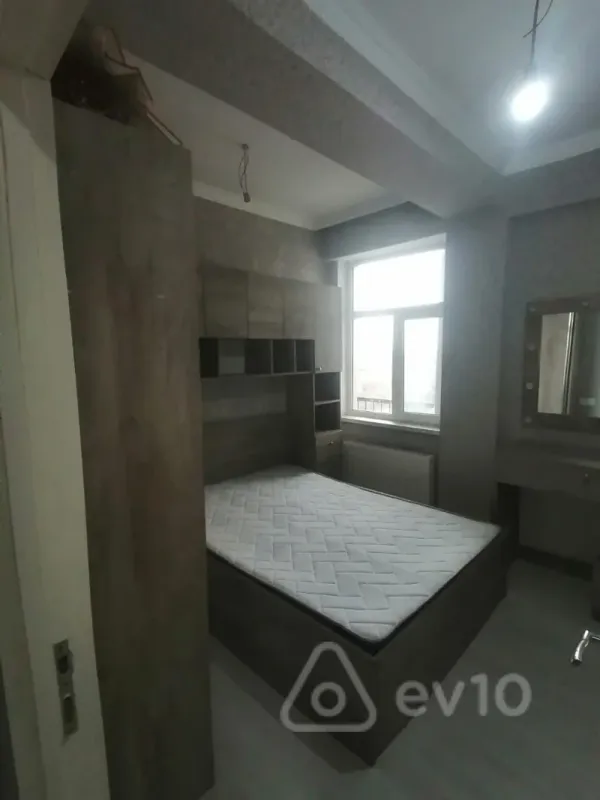 Kirayə verilir 3 otaqlı köhnə tikili 78 m²
