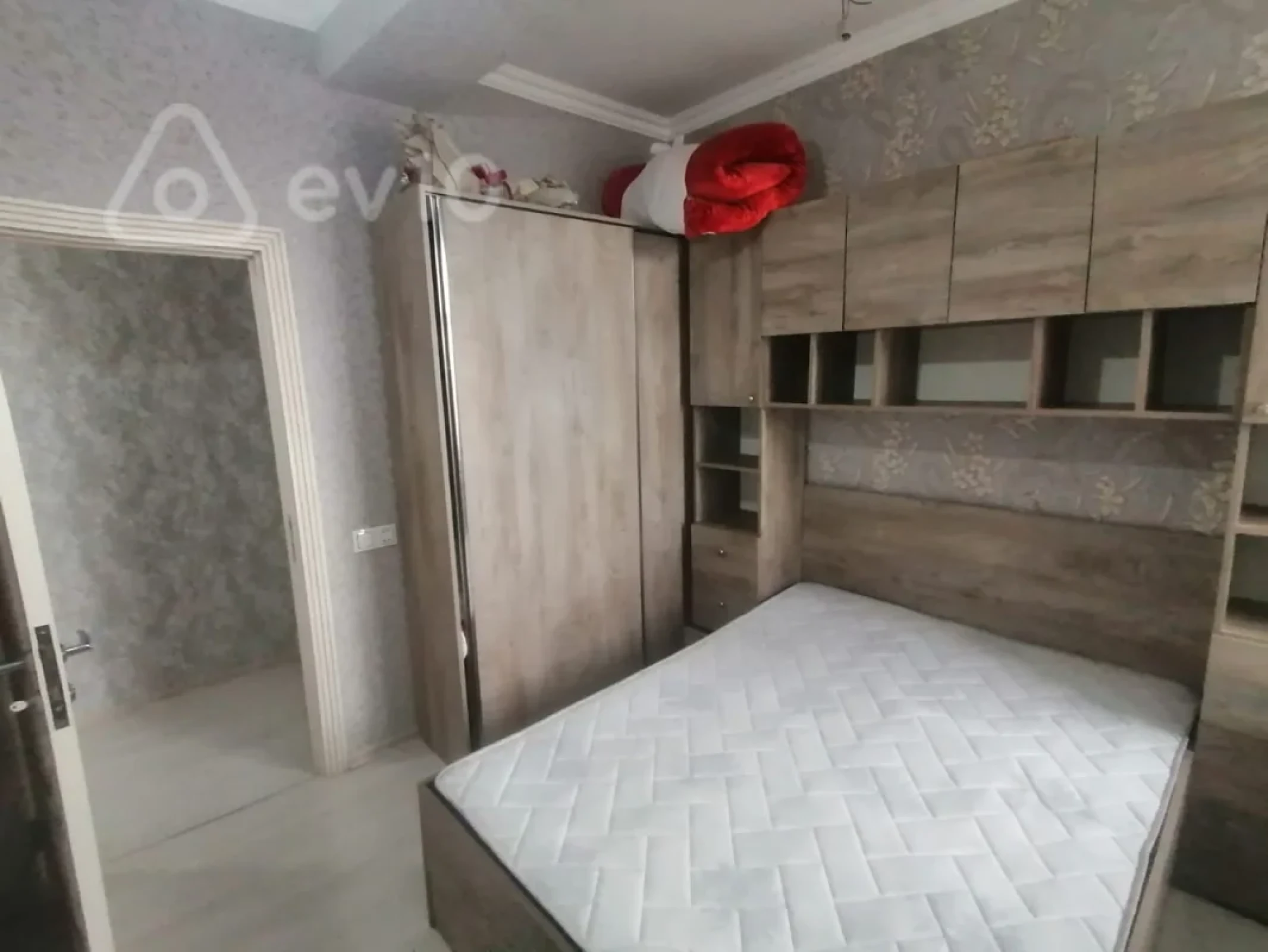 Kirayə verilir 3 otaqlı köhnə tikili 78 m²