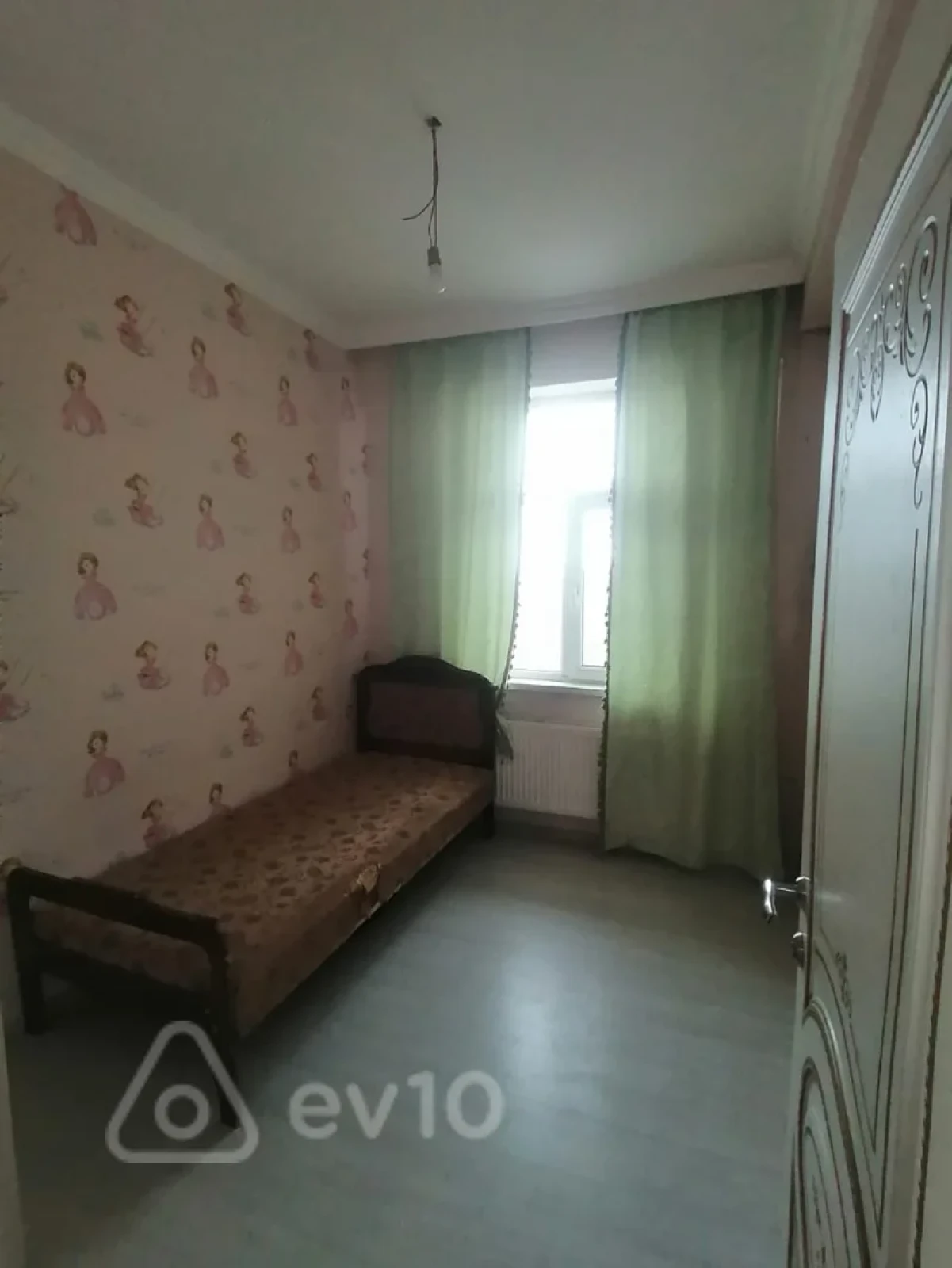 Kirayə verilir 3 otaqlı köhnə tikili 78 m²