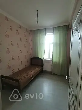 Kirayə verilir 3 otaqlı köhnə tikili 78 m²