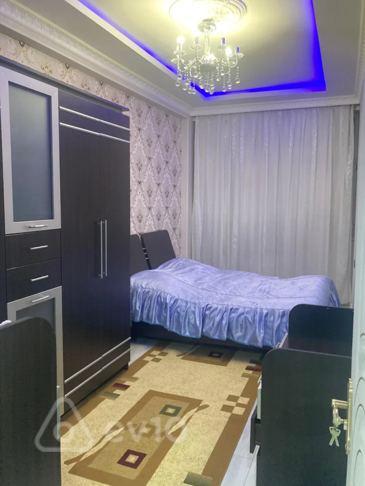 Kirayə verilir 3 otaqlı yeni tikili 65 m²