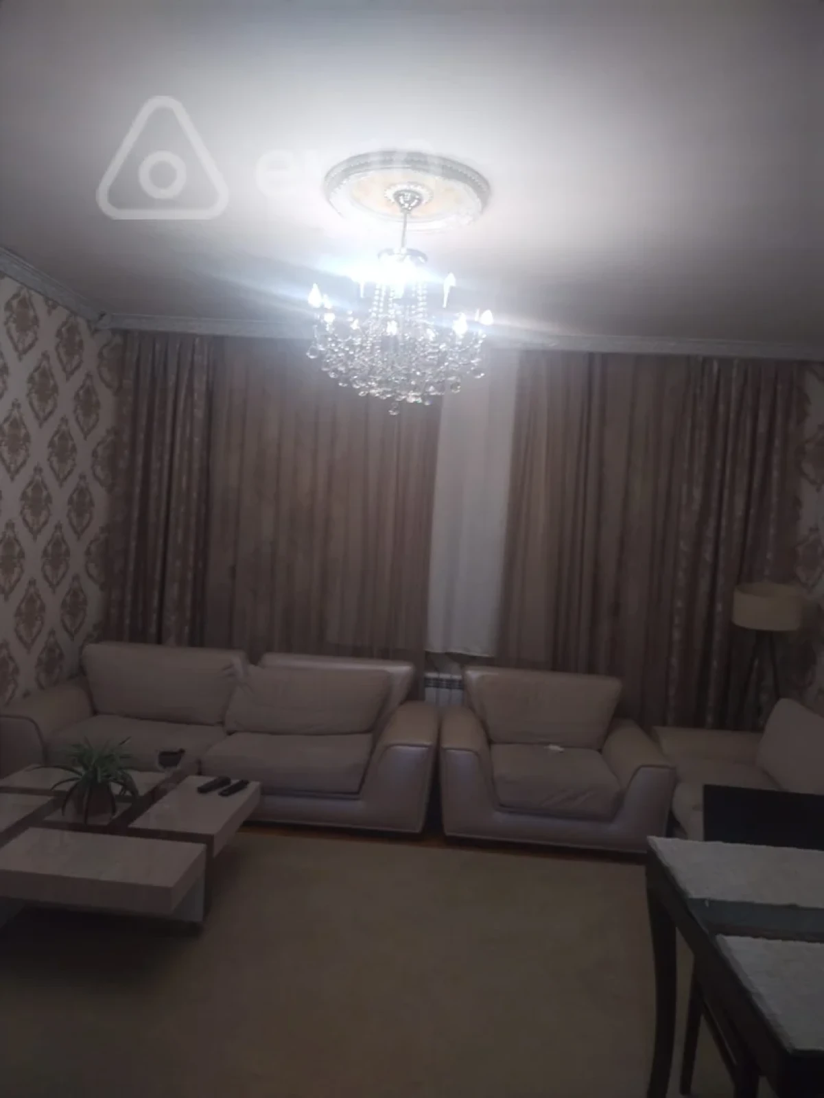 Kirayə verilir 2 otaqlı həyət evi 60 m²