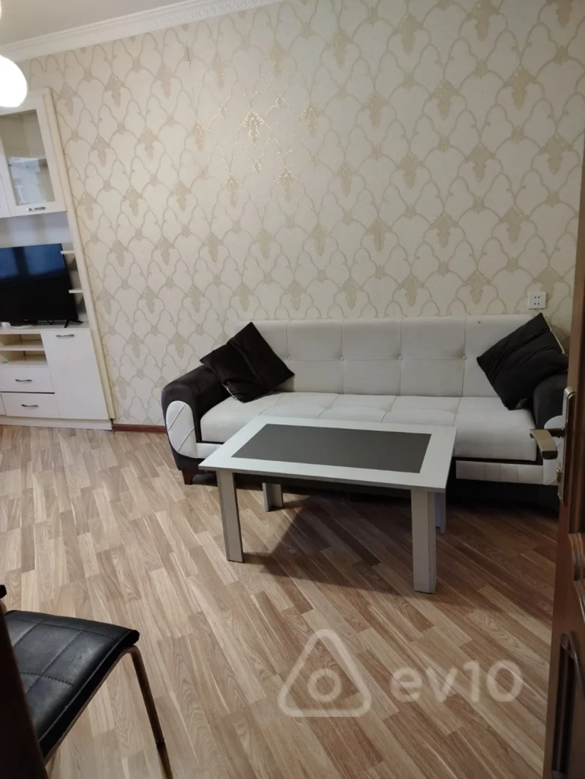 Kirayə verilir 2 otaqlı yeni tikili 57 m²