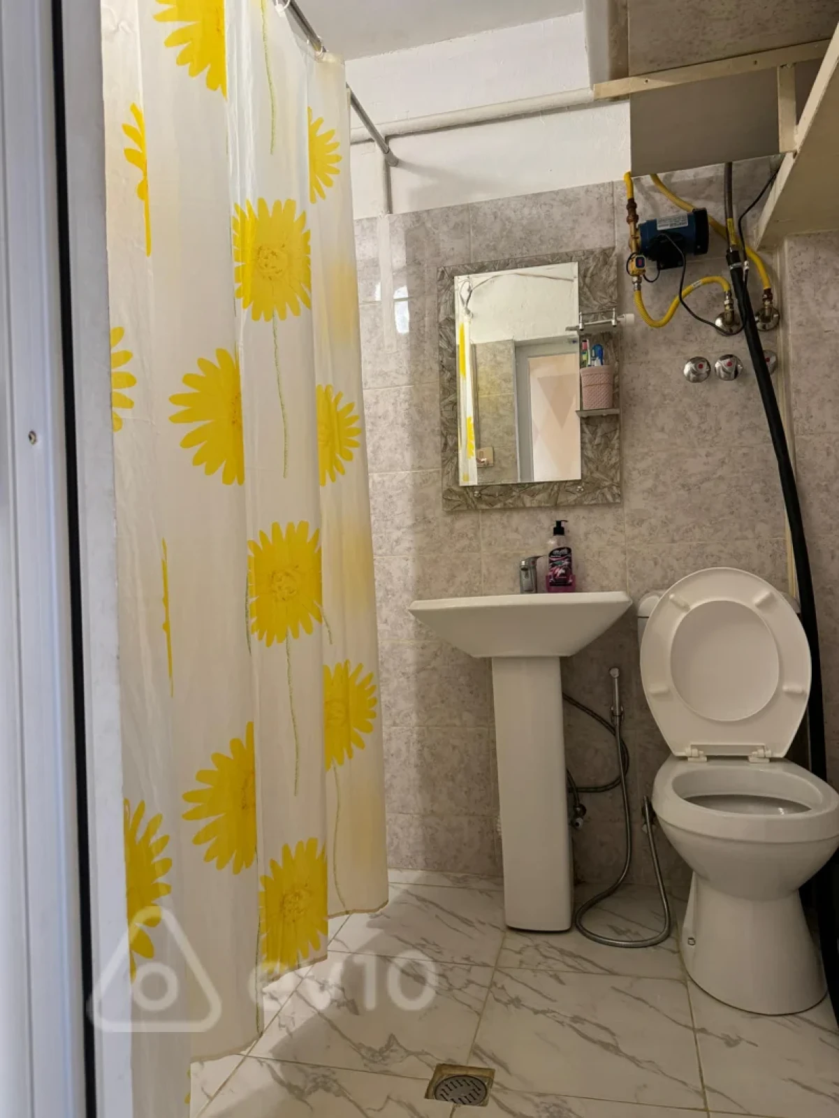 Kirayə verilir 1 otaqlı köhnə tikili 35 m²