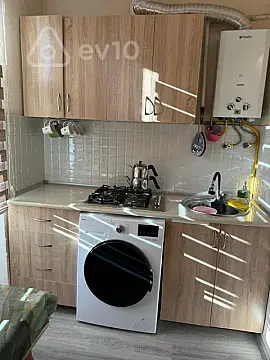 Kirayə verilir 1 otaqlı köhnə tikili 35 m²
