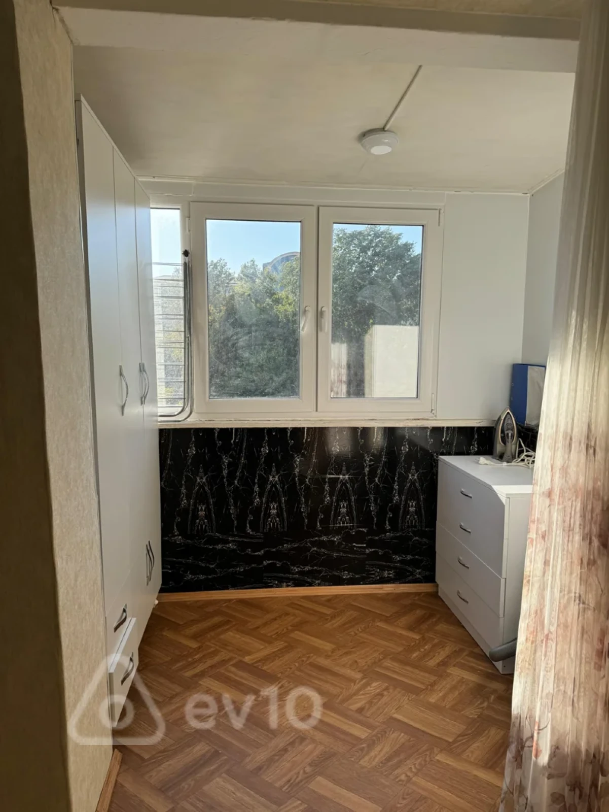 Kirayə verilir 1 otaqlı köhnə tikili 35 m²