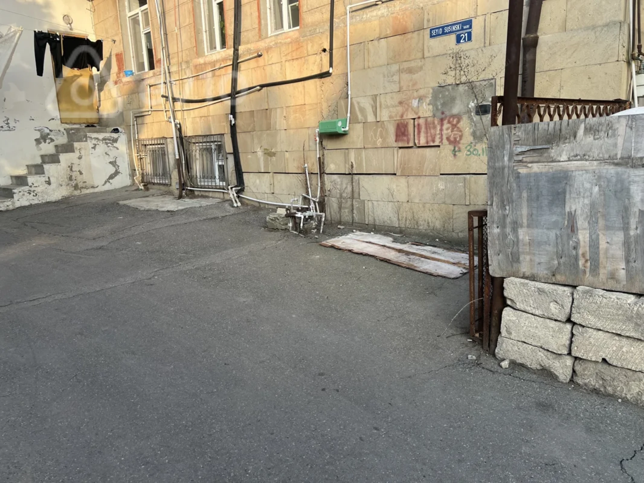 Satılır mənzil 61 m²