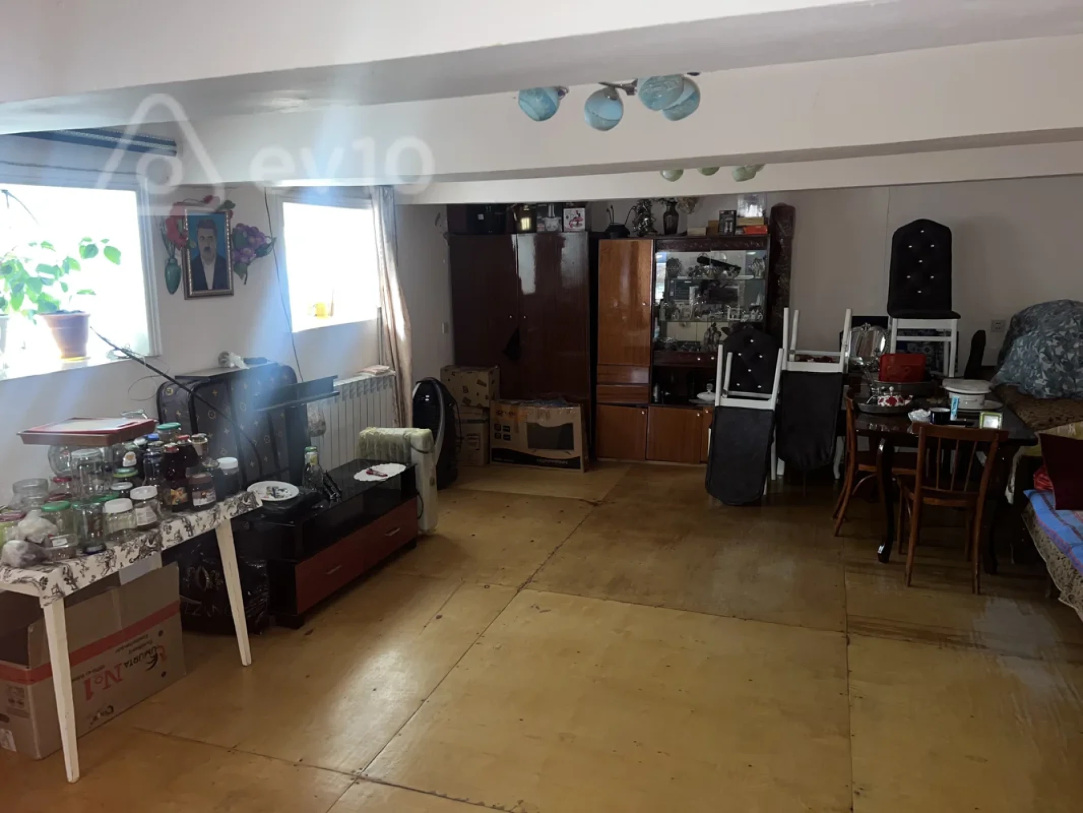 Satılır mənzil 61 m²