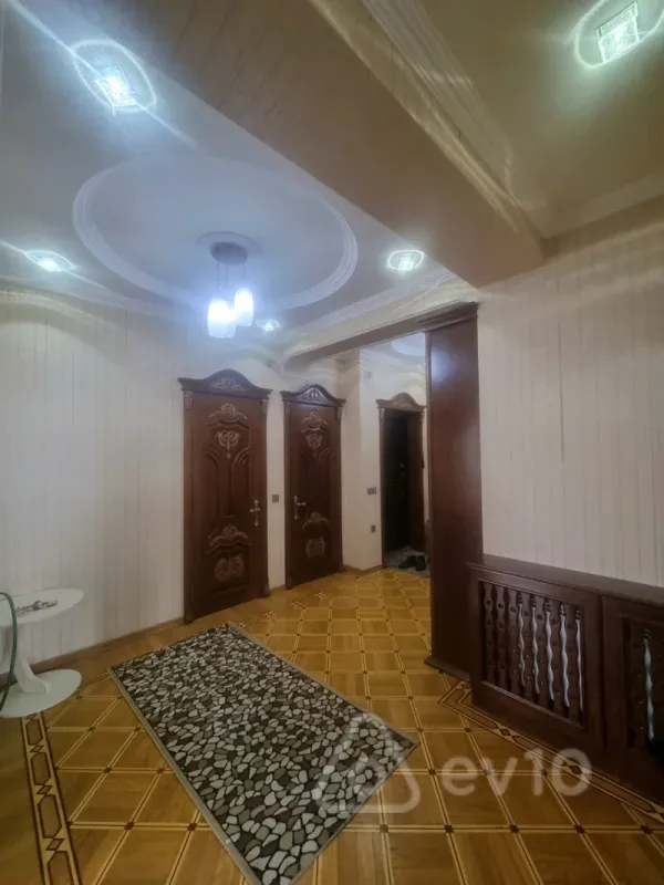 Kirayə verilir 2 otaqlı yeni tikili 81 m²