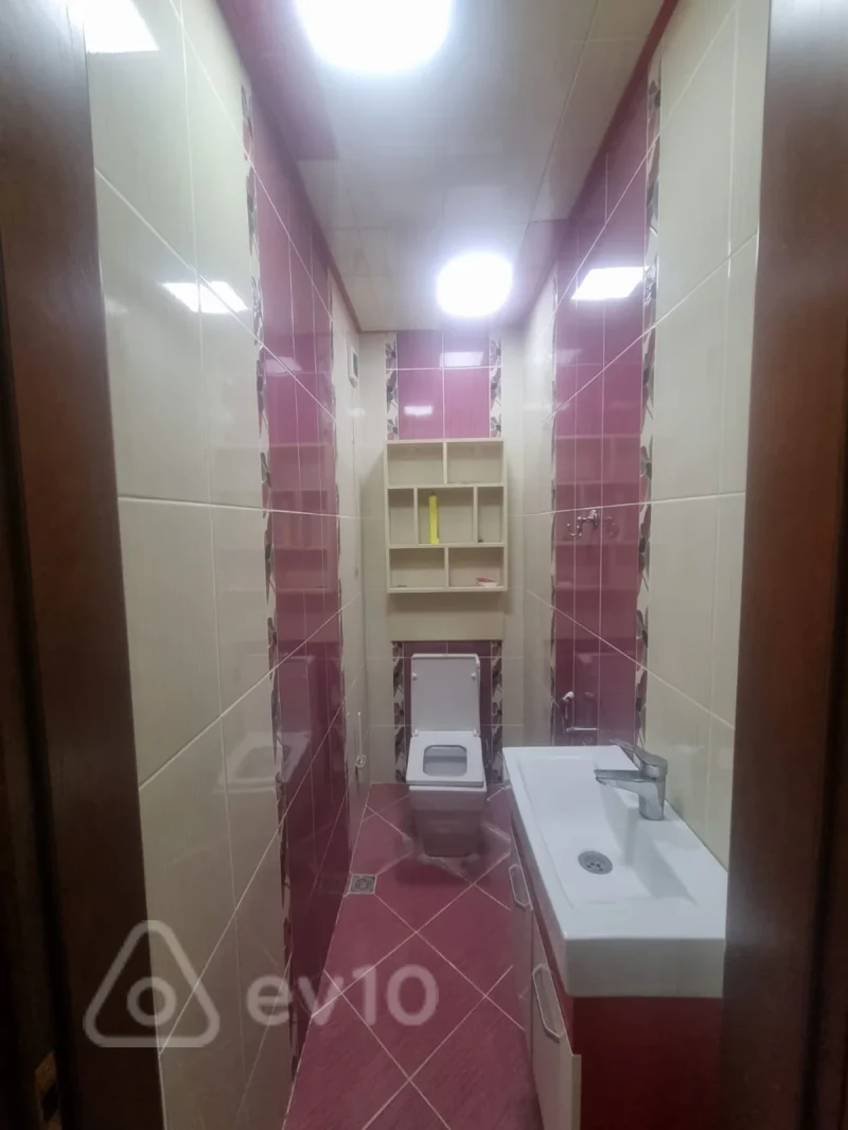 Kirayə verilir 2 otaqlı yeni tikili 81 m²