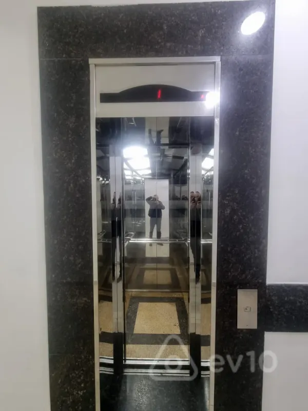 Kirayə verilir 2 otaqlı yeni tikili 81 m²