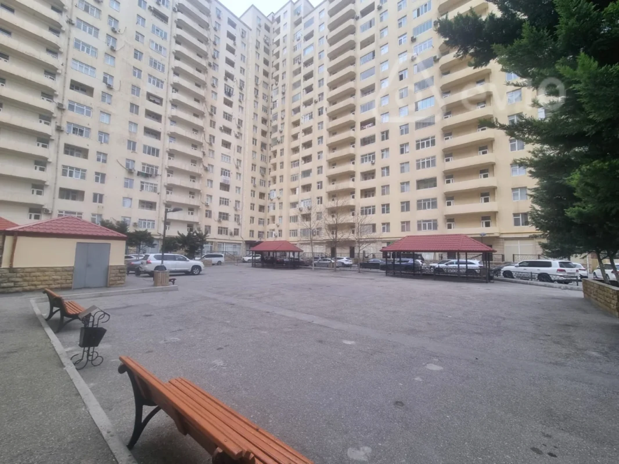 Kirayə verilir 2 otaqlı yeni tikili 81 m²
