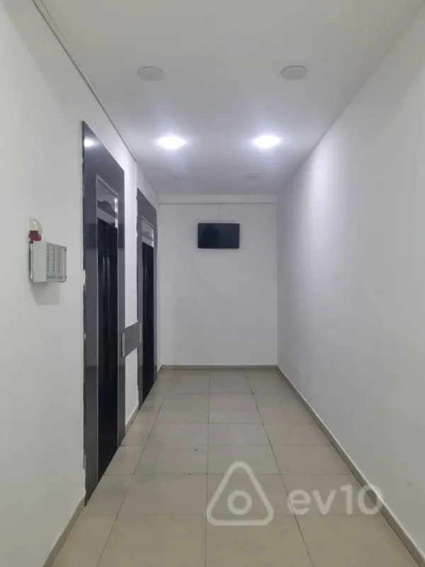 Kirayə verilir 2 otaqlı yeni tikili 81 m²