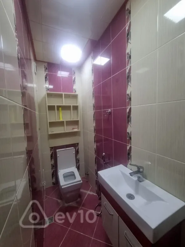 Kirayə verilir 2 otaqlı yeni tikili 81 m²