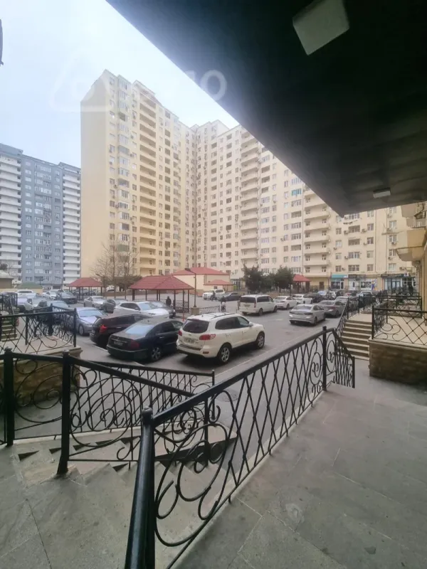 Kirayə verilir 2 otaqlı yeni tikili 81 m²