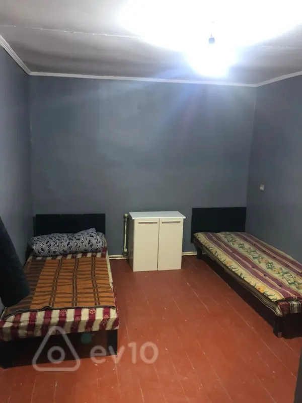 Kirayə verilir 1 otaqlı həyət evi 30 m²