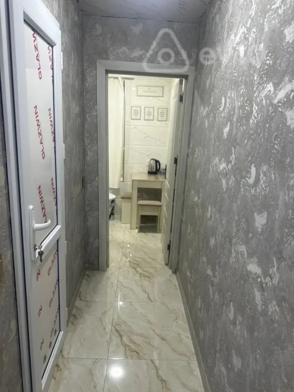 Kirayə verilir 3 otaqlı köhnə tikili 70 m²