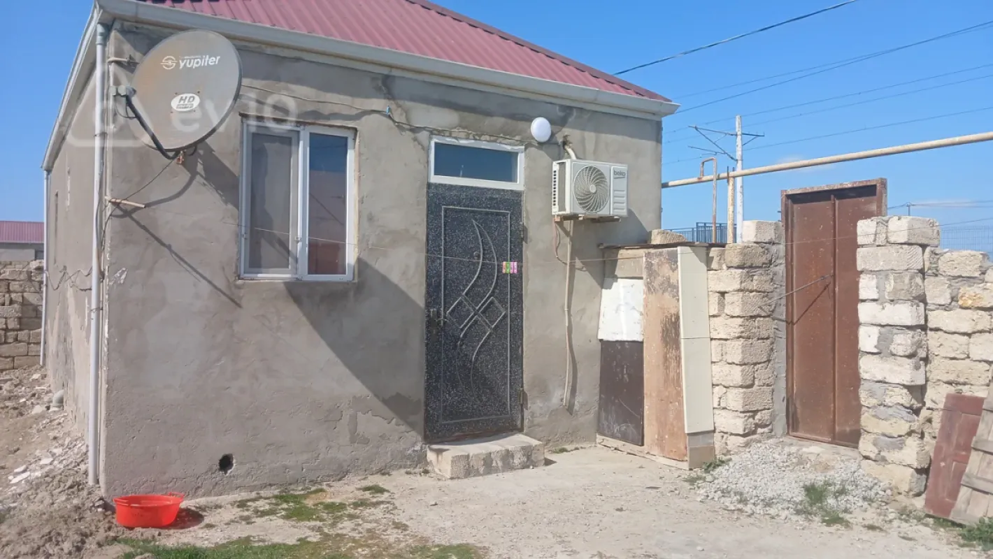 Kirayə verilir 2 otaqlı həyət evi 50 m²