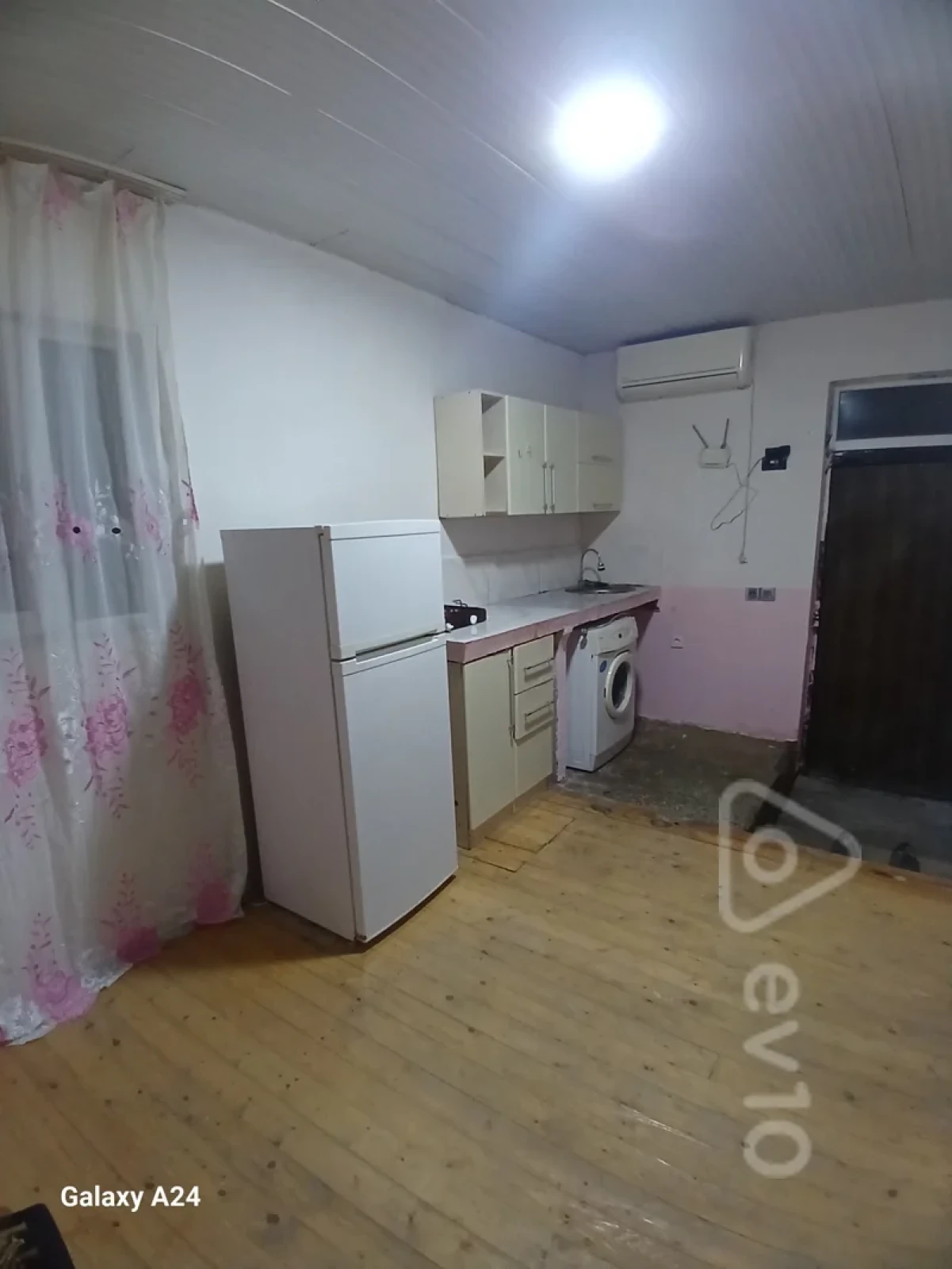 Kirayə verilir 2 otaqlı həyət evi 50 m²