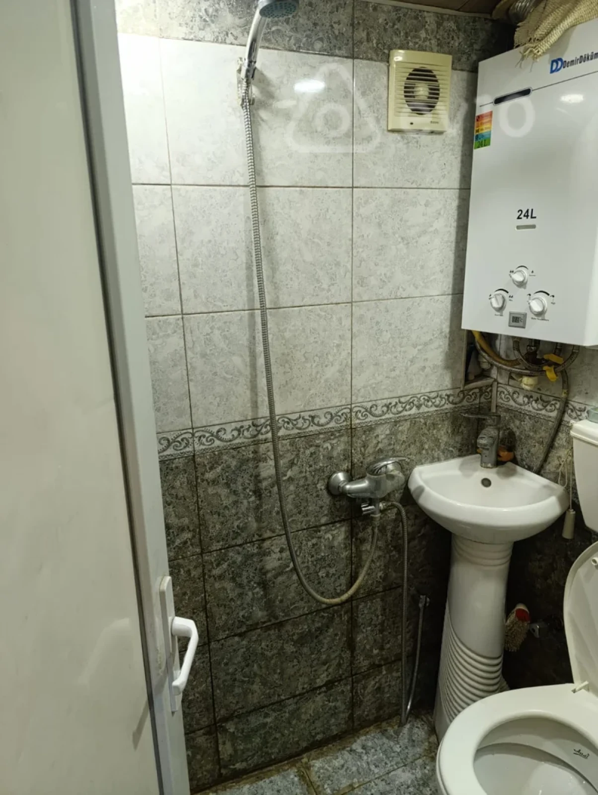 Kirayə verilir 2 otaqlı həyət evi 35 m²