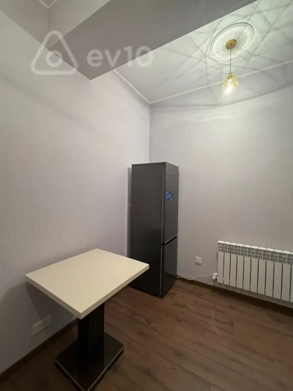 Kirayə verilir 2 otaqlı yeni tikili 68 m²