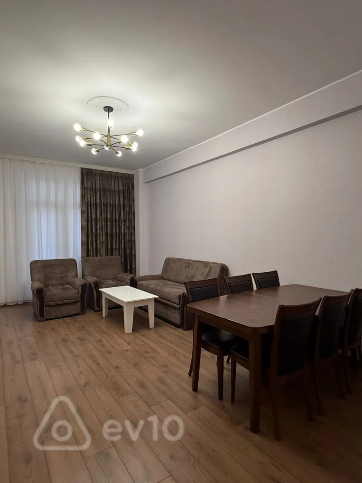 Kirayə verilir 2 otaqlı yeni tikili 68 m²