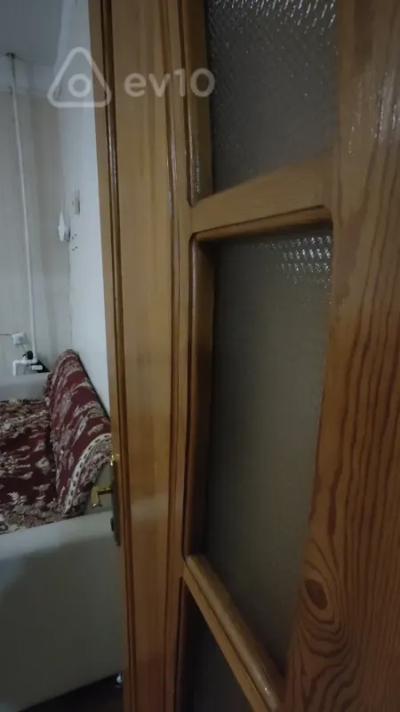 Kirayə verilir 1 otaqlı köhnə tikili 44 m²