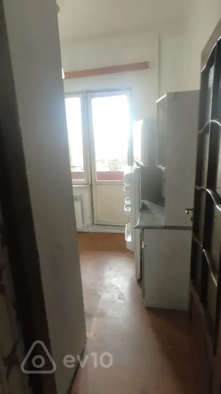 Kirayə verilir 1 otaqlı köhnə tikili 44 m²
