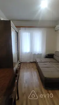 Kirayə verilir 1 otaqlı köhnə tikili 44 m²
