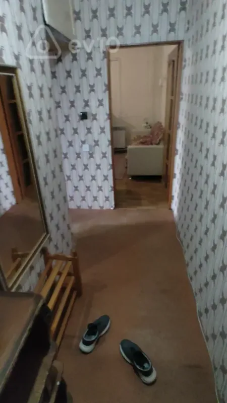 Kirayə verilir 1 otaqlı köhnə tikili 44 m²