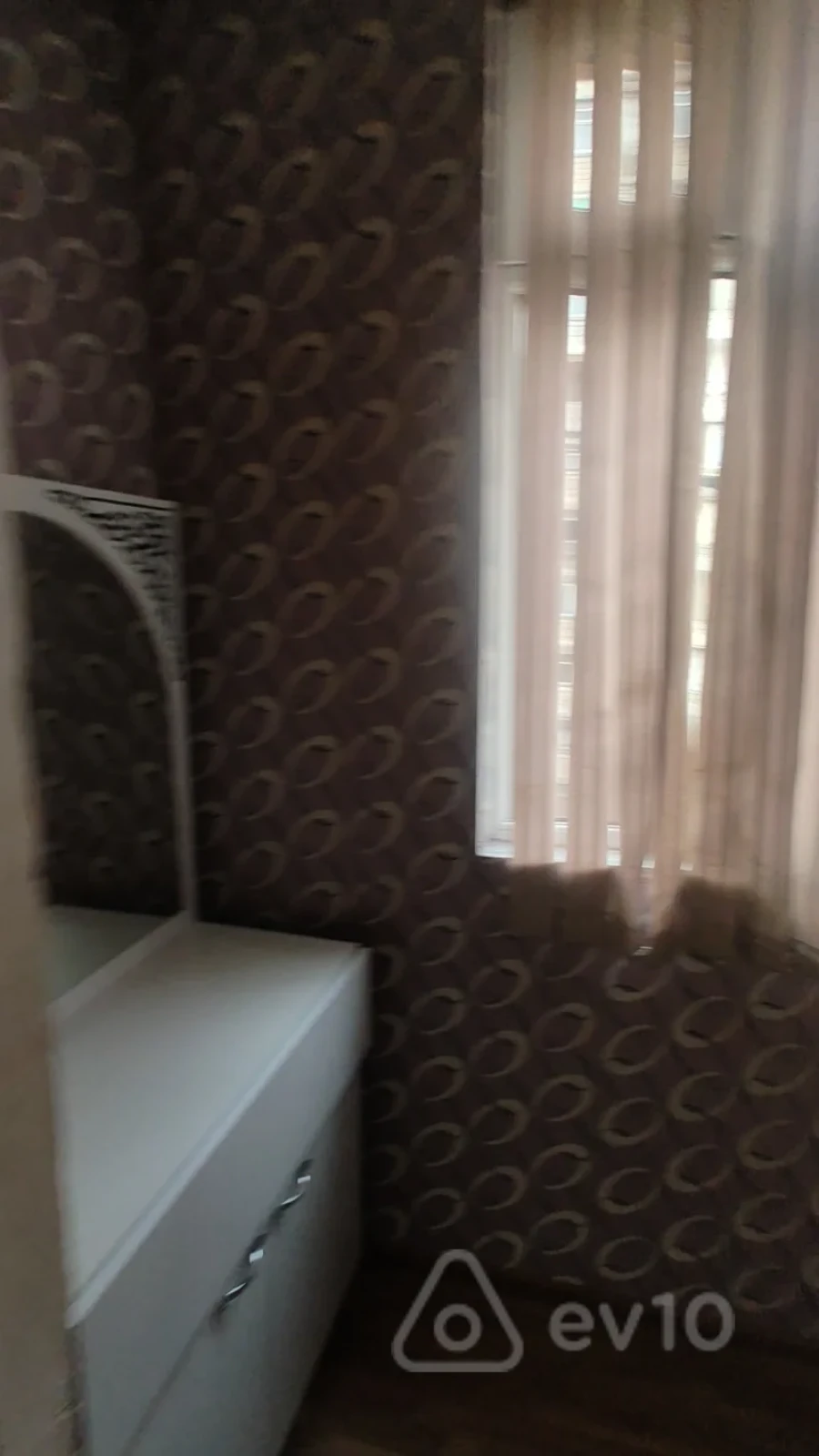 Kirayə verilir 1 otaqlı köhnə tikili 44 m²