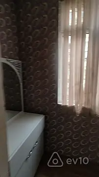 Kirayə verilir 1 otaqlı köhnə tikili 44 m²