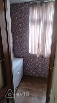 Kirayə verilir 1 otaqlı köhnə tikili 44 m²