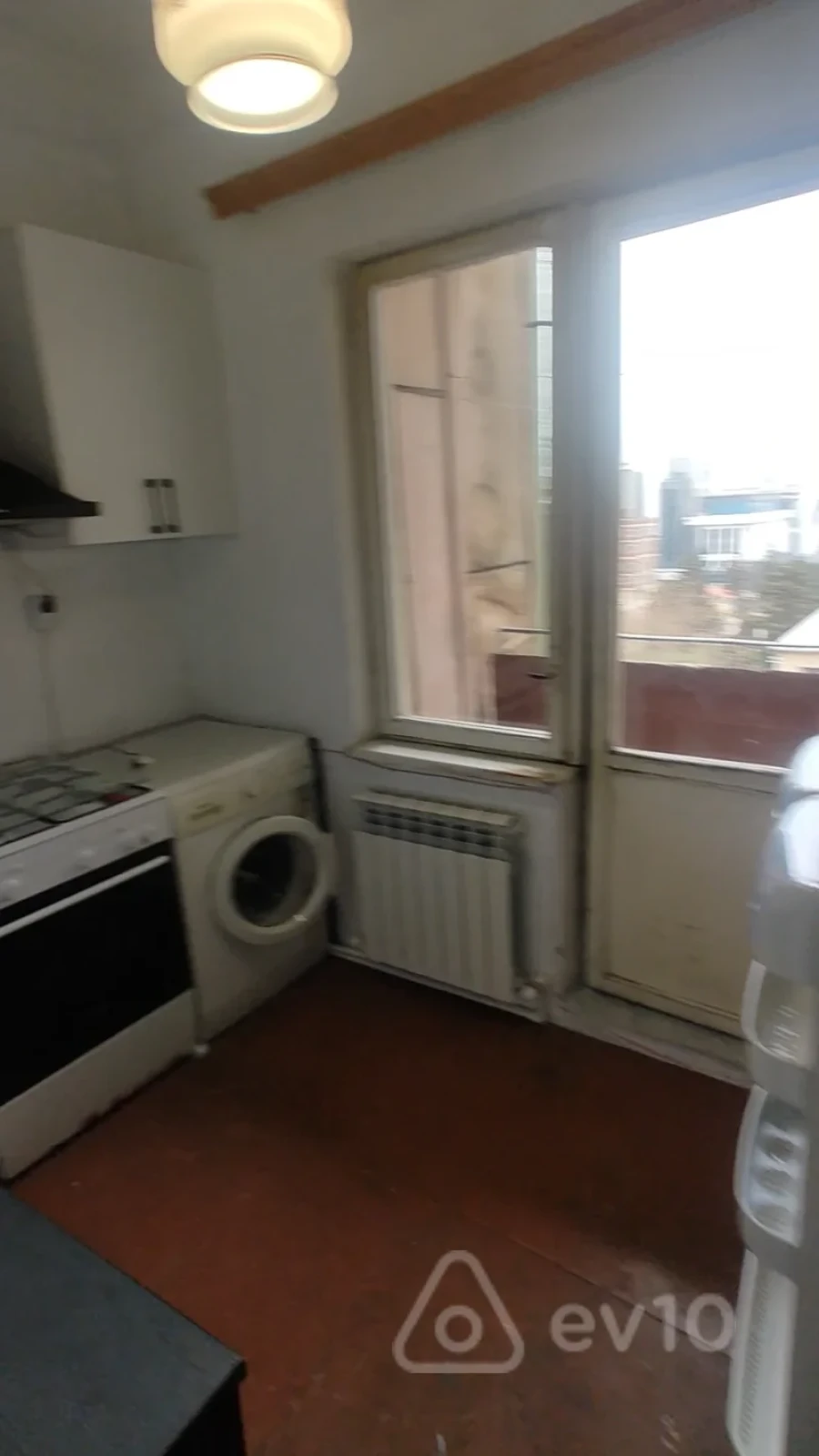 Kirayə verilir 1 otaqlı köhnə tikili 44 m²
