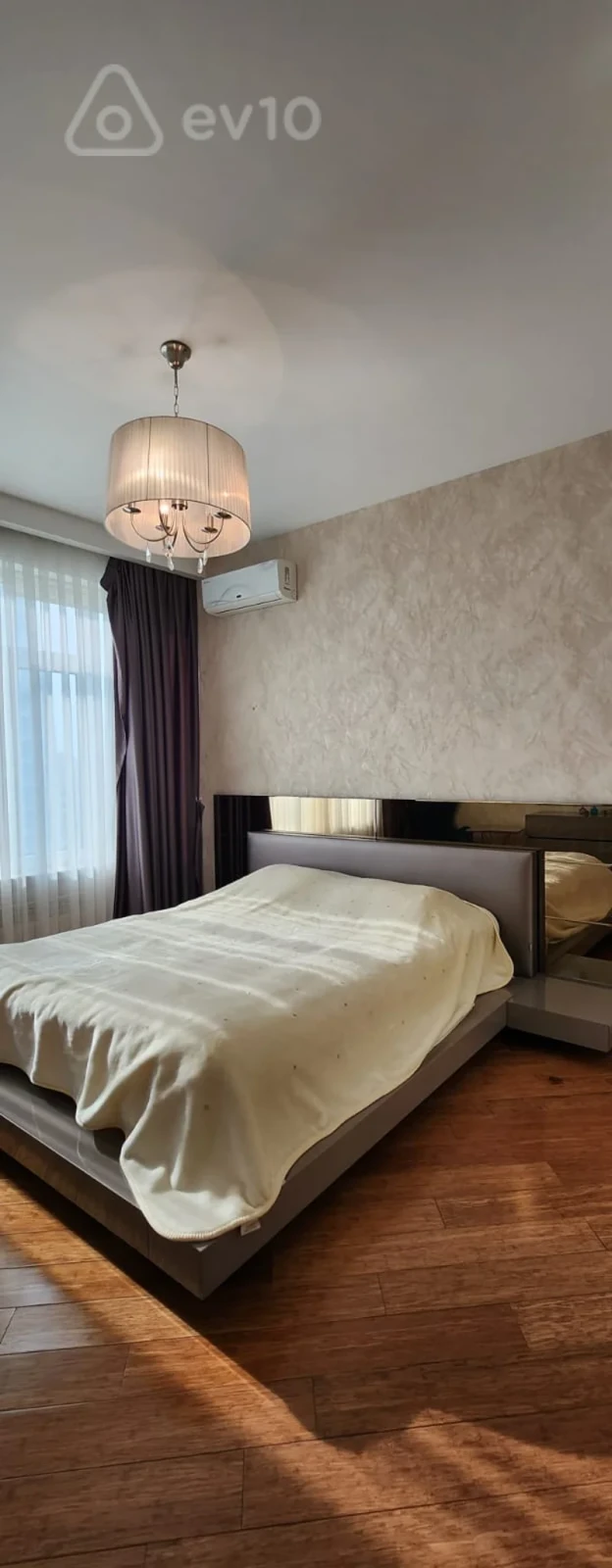 Kirayə verilir 3 otaqlı yeni tikili 155 m²